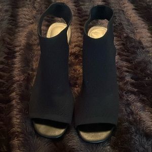 IMPO Stretch Women’s Heels -Size 9